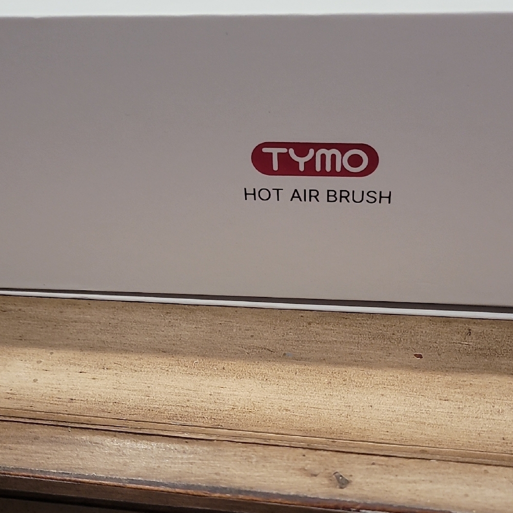 TYMO Volumizer Hot Air Brush - Black and Gold - Picture 3 of 3